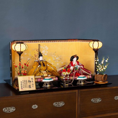 Carousel post from @ystk_official.