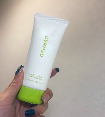 Photo post from @dermed_jp.