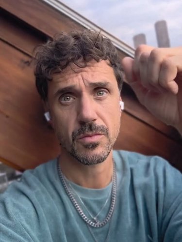 Carousel post from SEVEN.