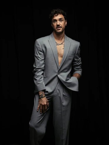 Carousel post from SEVEN.