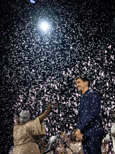 Carousel post from SEVEN.