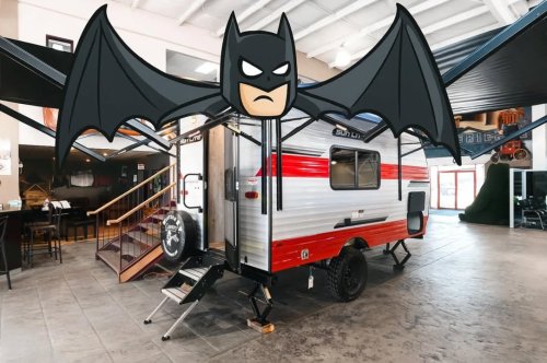 Carousel post from Western RV Country.