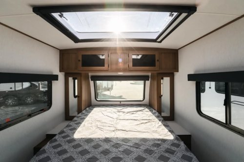 Carousel post from Western RV Country.