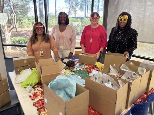 Carousel post from Unum.