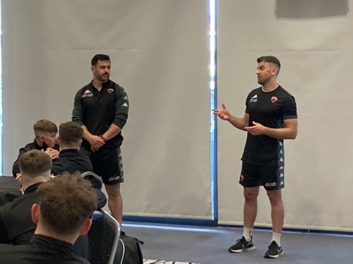 Carousel post from @CymoeddSport.