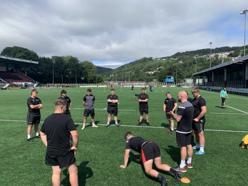 Carousel post from @CymoeddSport.