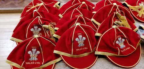 Carousel post from @CymoeddSport.