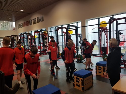 Carousel post from @CymoeddSport.