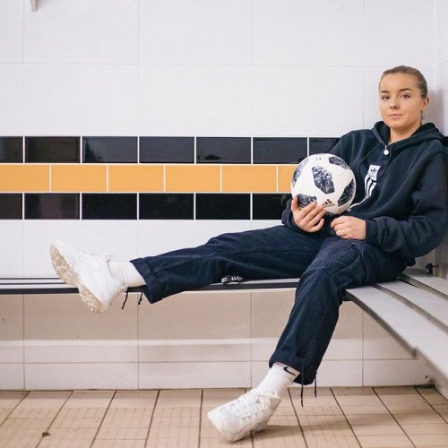 Carousel post from @CymoeddSport.