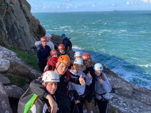 Carousel post from @CymoeddSport.