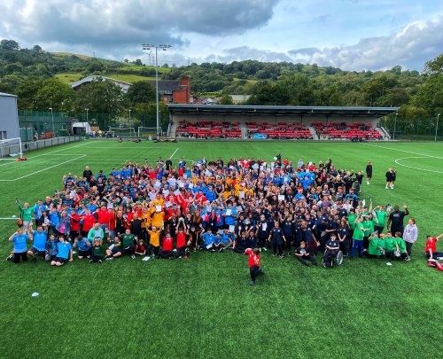 Carousel post from @CymoeddSport.