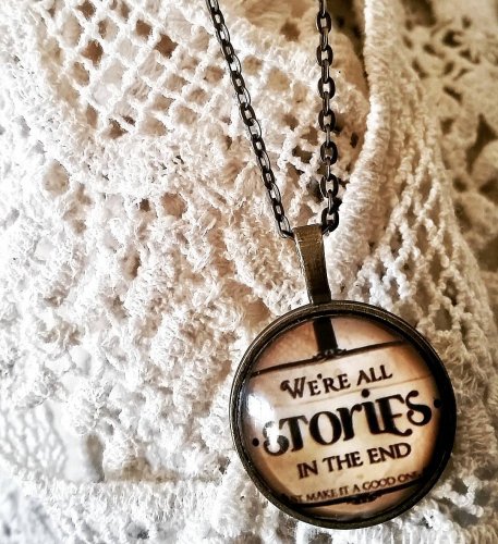 Photo post from storybehindthecloth.