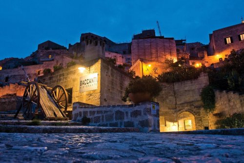 Carousel post from taucktravel.