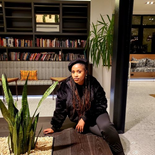 Carousel post from pearlkhwezi.
