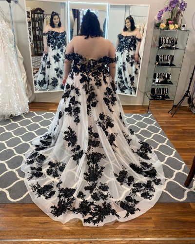 Photo post from thecurvybridenj.