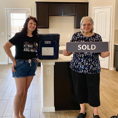 Photo post from kerisellsaustin.