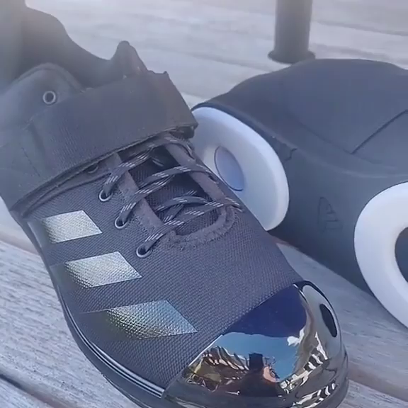 Video post from craigscurlingshoes.