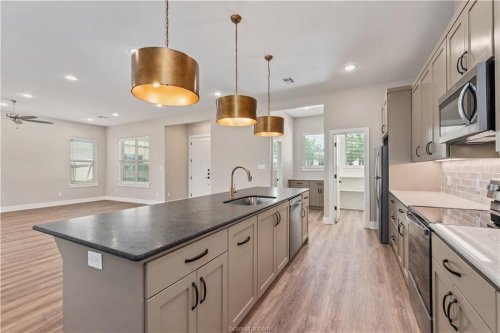 Carousel post from aggierelo.