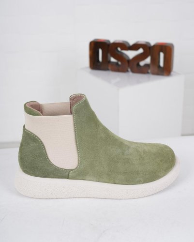 Carousel post from ossoshoes.