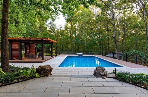 Carousel post from techobloc.
