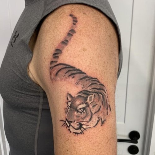 Photo post from lovetattoossandhurst.