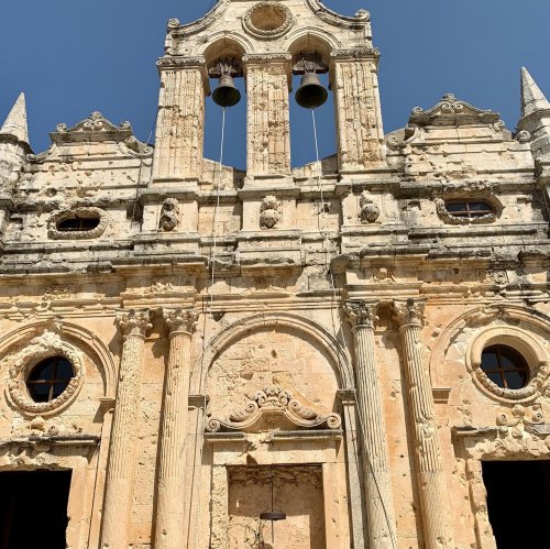 Carousel post from clairepmarti.