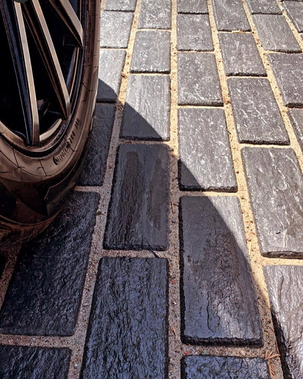 Photo post from techobloc.