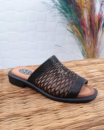 Carousel post from ossoshoes.