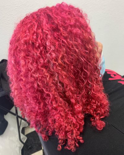 Carousel post from hairbyjessenia.