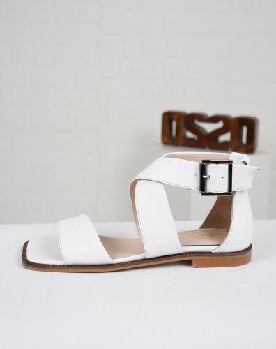 Carousel post from ossoshoes.