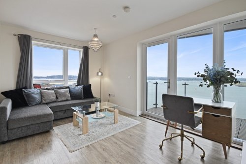 Photo post from kasarstays.