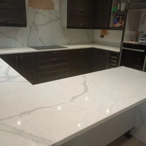 Carousel post from ellocoworktops.