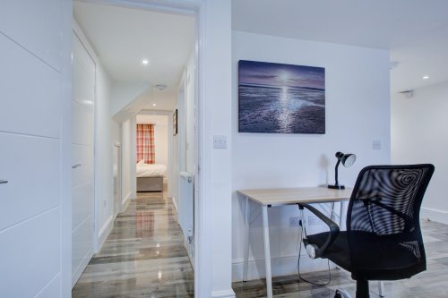 Photo post from kasarstays.