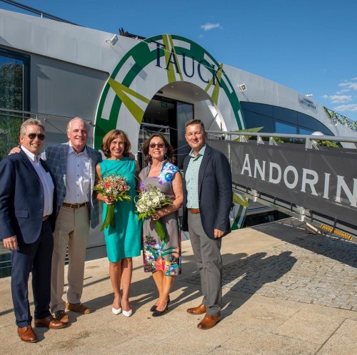 Carousel post from taucktravel.