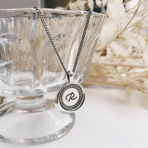 Carousel post from blingtw.