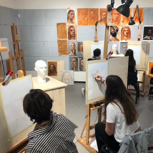 Carousel post from aur_arts.