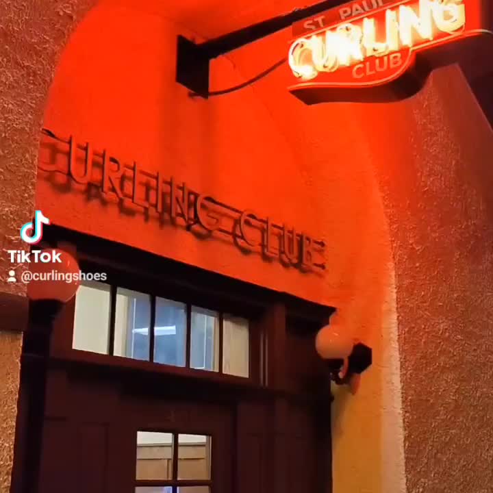 Video post from craigscurlingshoes.