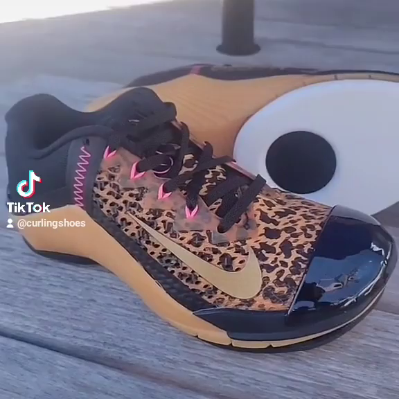 Video post from craigscurlingshoes.