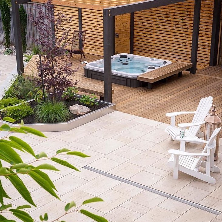 Photo post from techobloc.