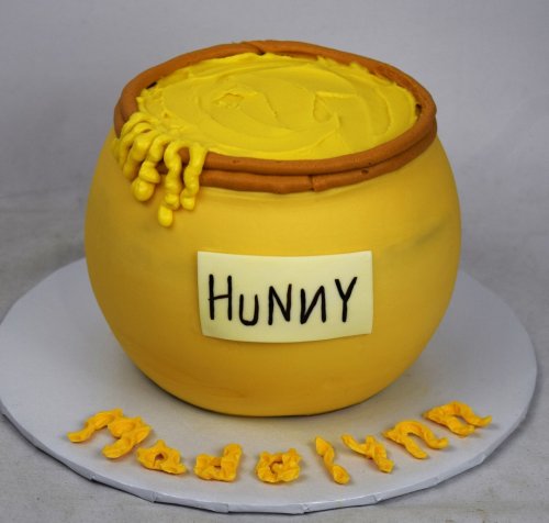 Photo post from marquettescakestudio.