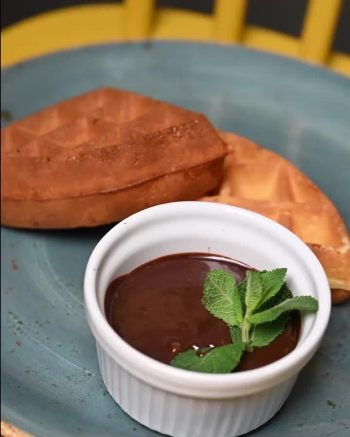 Video post from coffeeandwafflescz.