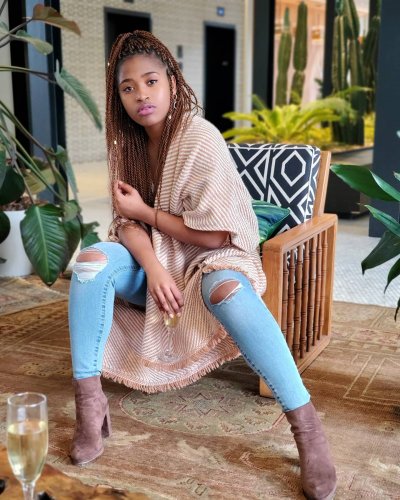 Carousel post from pearlkhwezi.
