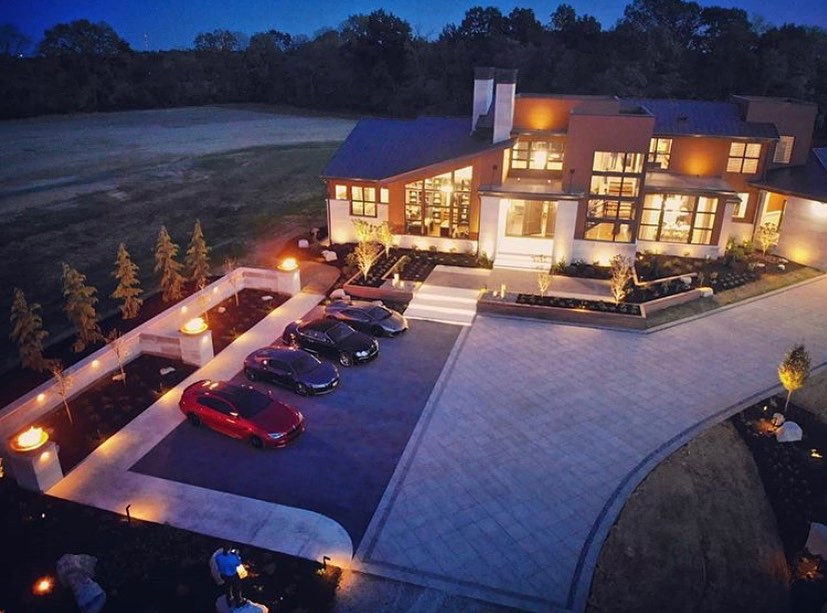 Photo post from techobloc.