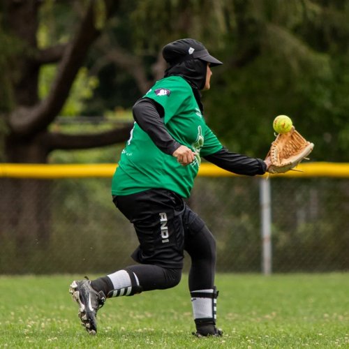 Photo post from sisterhoodsoftball.