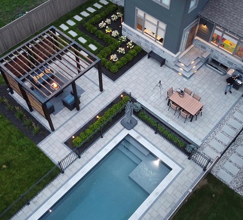 Photo post from techobloc.