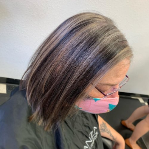 Carousel post from hairbyjessenia.