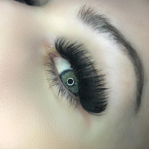Carousel post from blinxandbeauty.