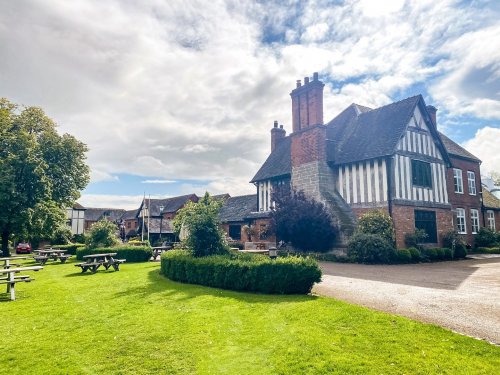 Photo post from themoathouse.