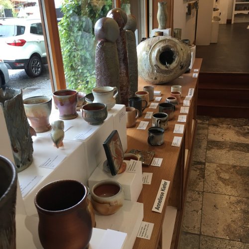 Carousel post from sidestreetartspdx.