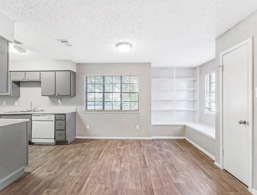 Carousel post from aggierelo.